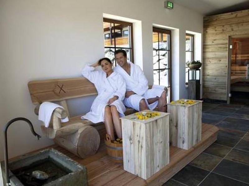 5325EA8FF471D7F747AC07DD42FB616A