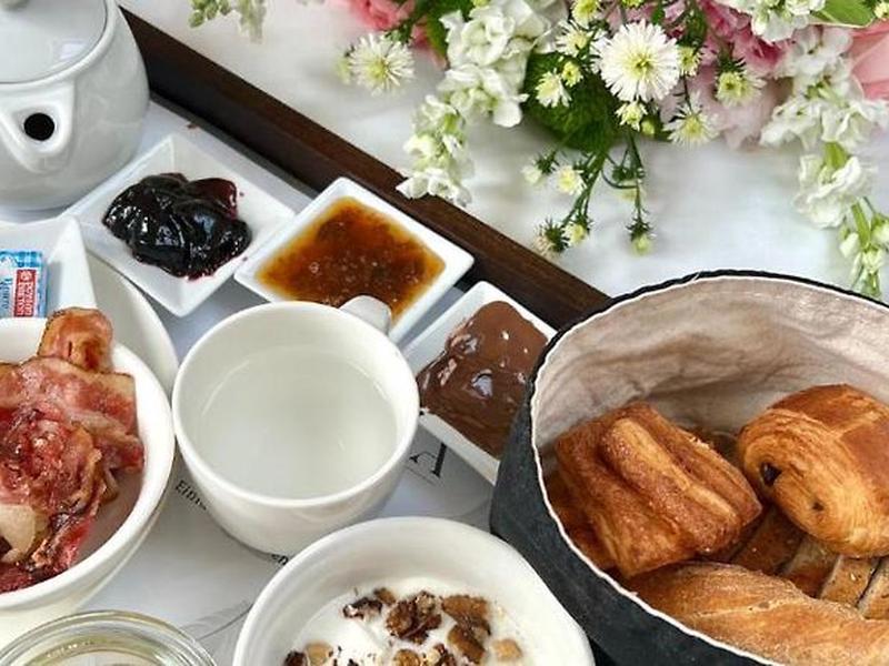 1AC0CA2B65CB2F762A8D1D3A49CB0D90