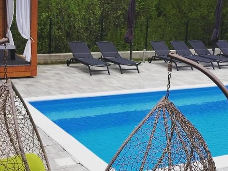 7798BD467BDFA4A61155D6BAA6460957