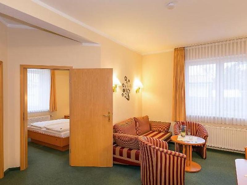 FBC61CEFADB99F4A54B23BFB76B06F16