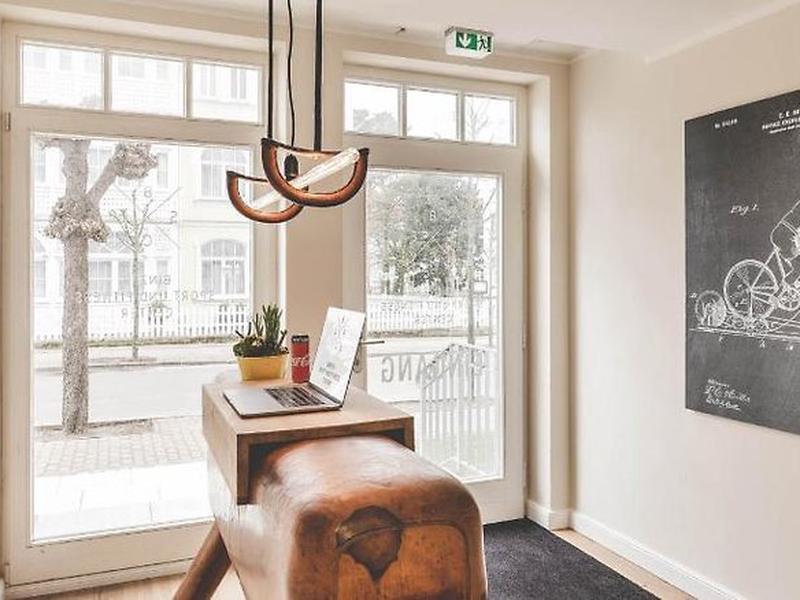 819CCAE7F230E79E0F559881EFC7DEAC