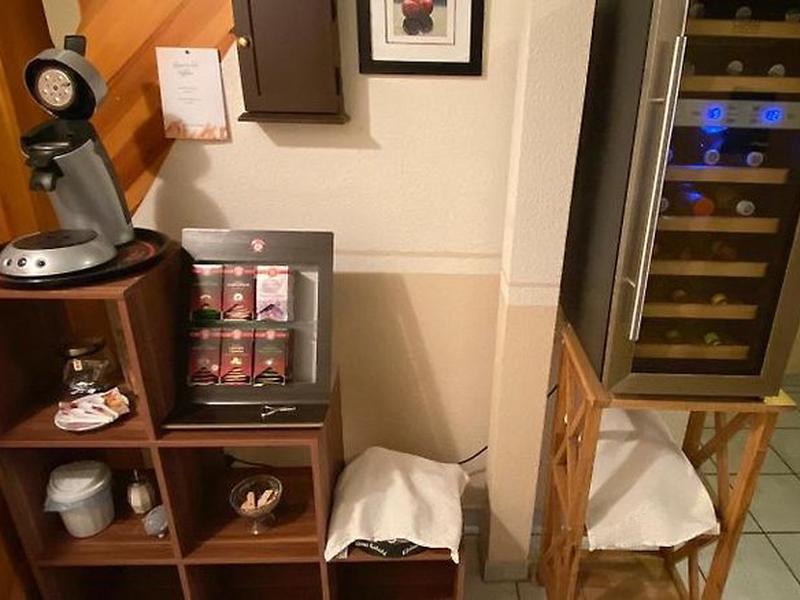 288A17367B8E4DBA63A0D111C771A9D7