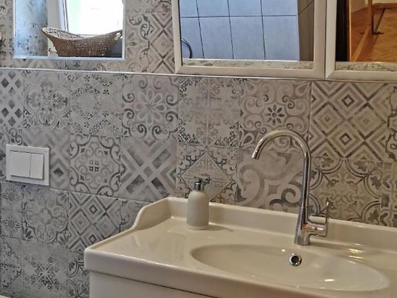 83CC9A79FFB690D39D3F42B4B2DAA841