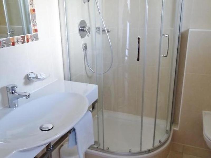 D1A9B3D028D6AEE792175C42755AB613