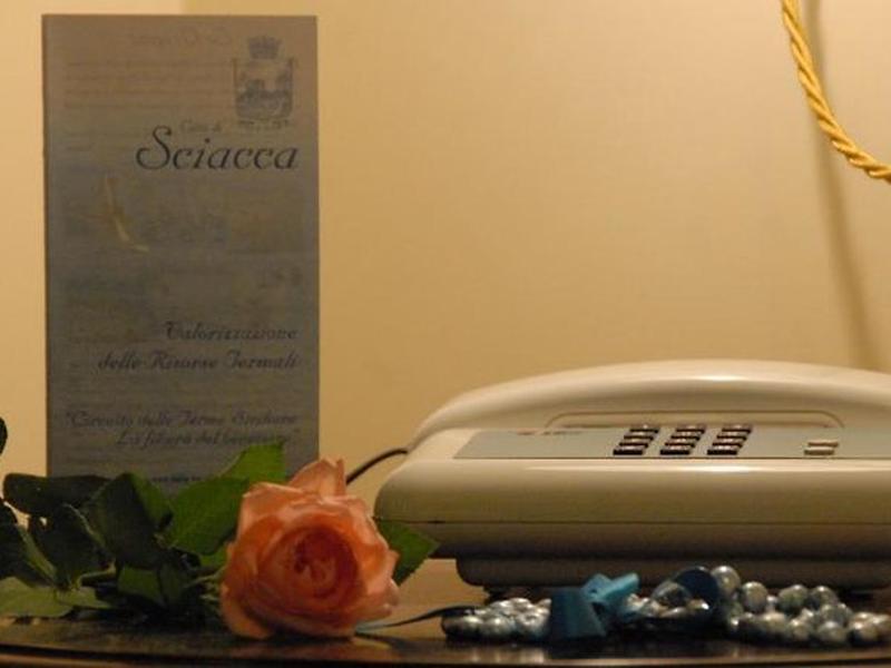 2B9CFBD924AA9E9408ED4BB9F3F2C515