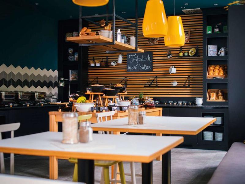 83E4590EEEB1BDE9DCE2CF41A9C1C440