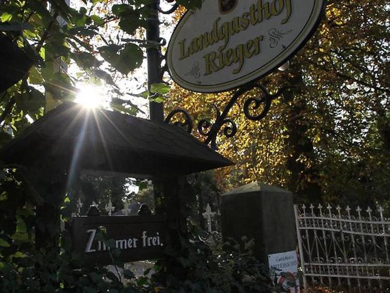 F09883E576C3846D7A5CF9AE7EC0BF57