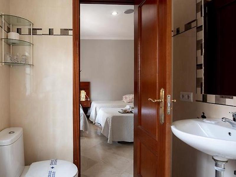 BAC8A1A4128A010DA3306E8AE8E83A7C