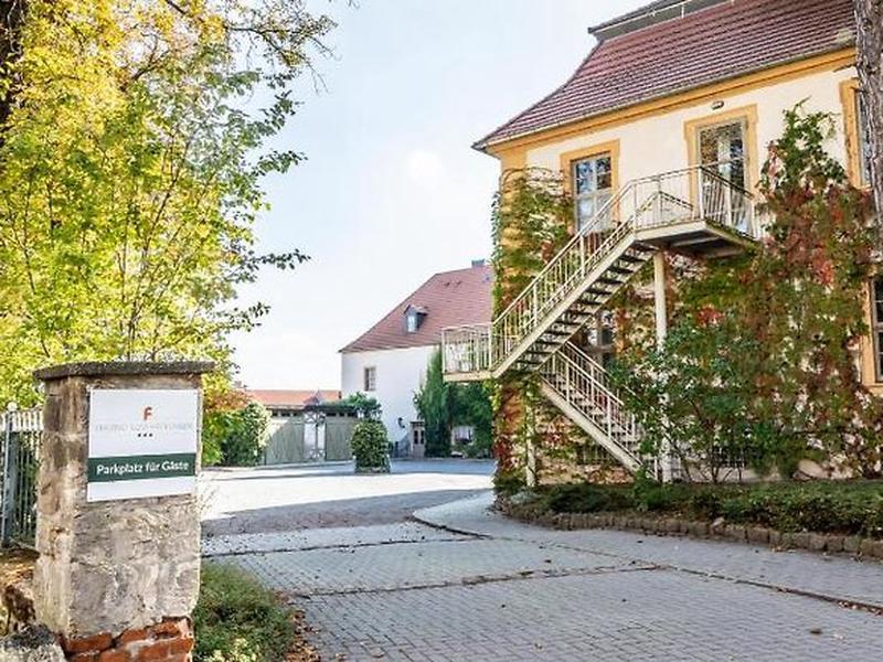 76639277A2A5751B9C9FE1A02EB5CC70