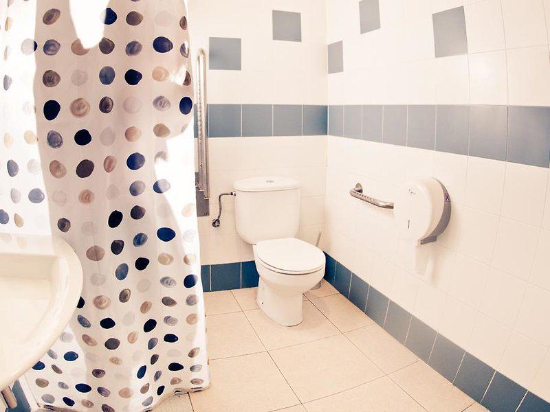 1F4A3C87743C2E0CB8A083DB9500855C