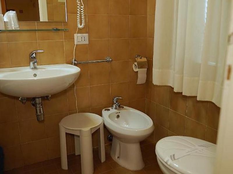 F65318DF2393115A77C53705603DFF57