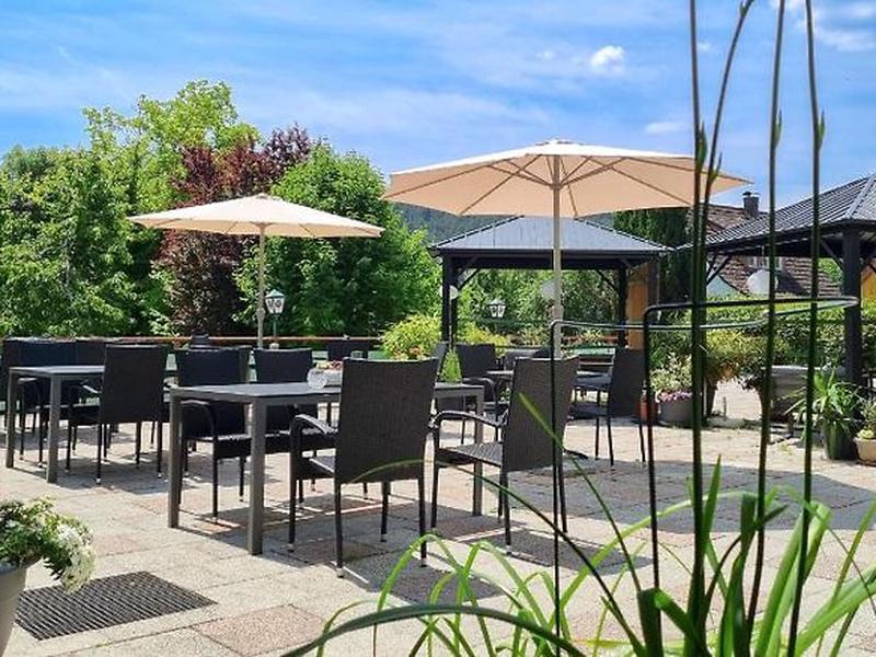 B93EE938C4081D41680AE08A5AC0446F