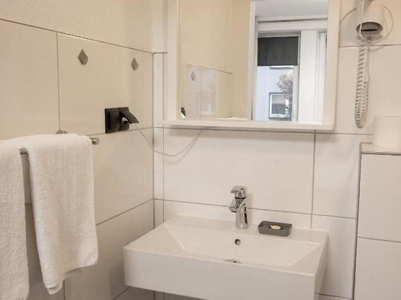 490780F5141F6106DF9111476784409E