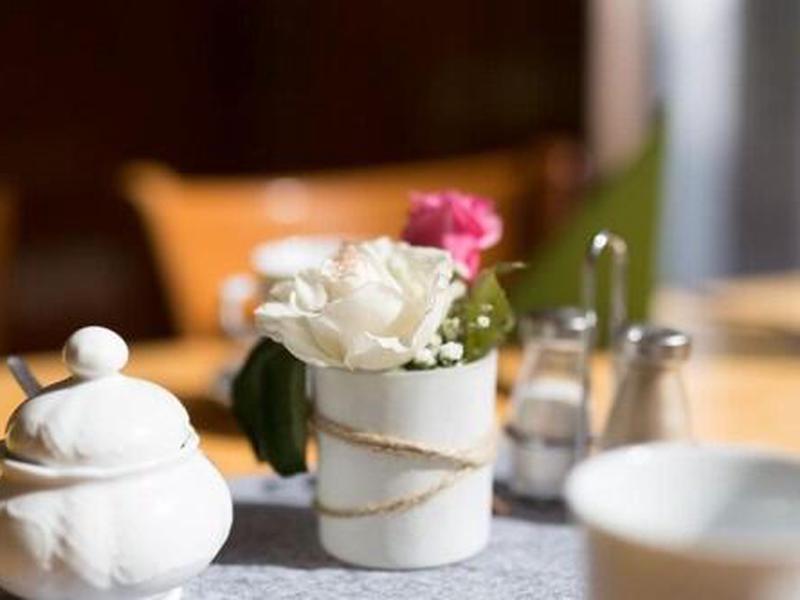 4EFAD5E972F72EE38191E1C6195E471D