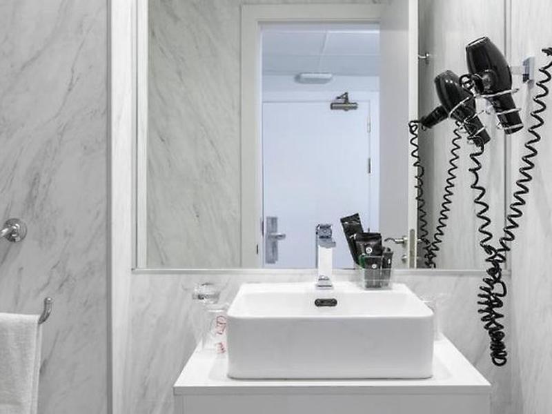 0603AF33B59BBC99811920BD96B9BB5F