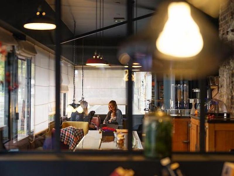 F641B2CE092B928AA8B87180B634677A