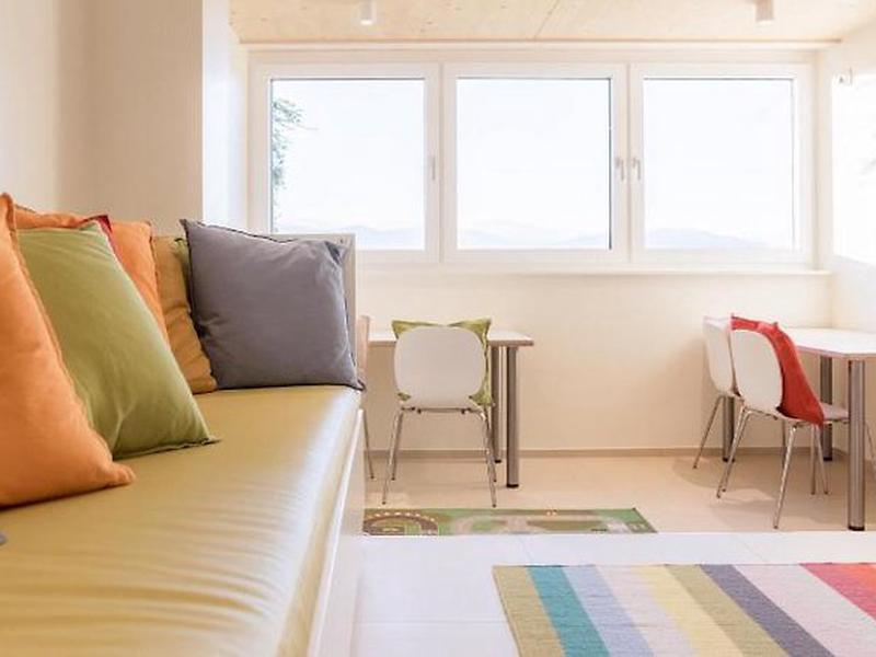 A2D0A1E6F02F5B44DDEC94E5E8D39F2B