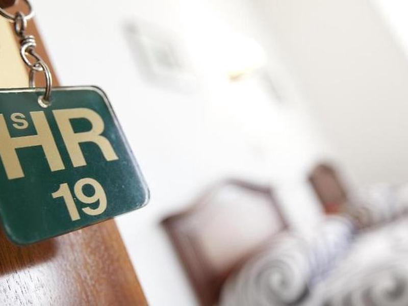 6B8332FECBB7B353ABA3BBE8E4FF1399