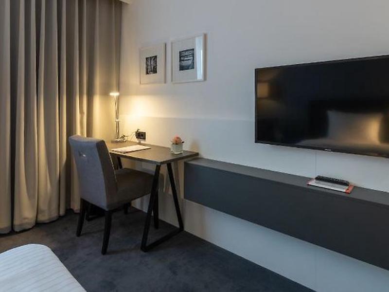 45690FF564CE9C3E56A14723B9481FA0