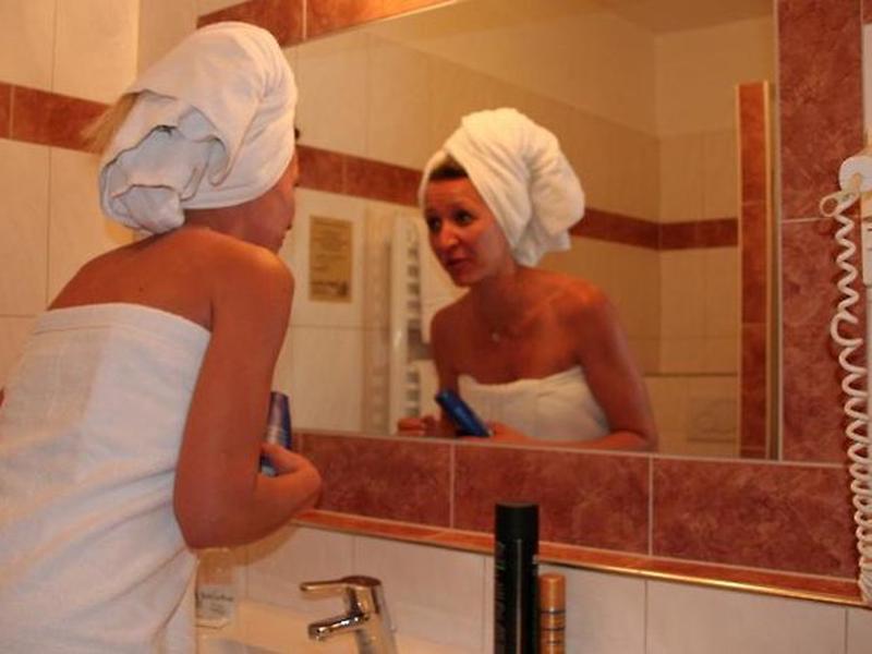 7456DEF6347F443A91989B40EF52B5C2