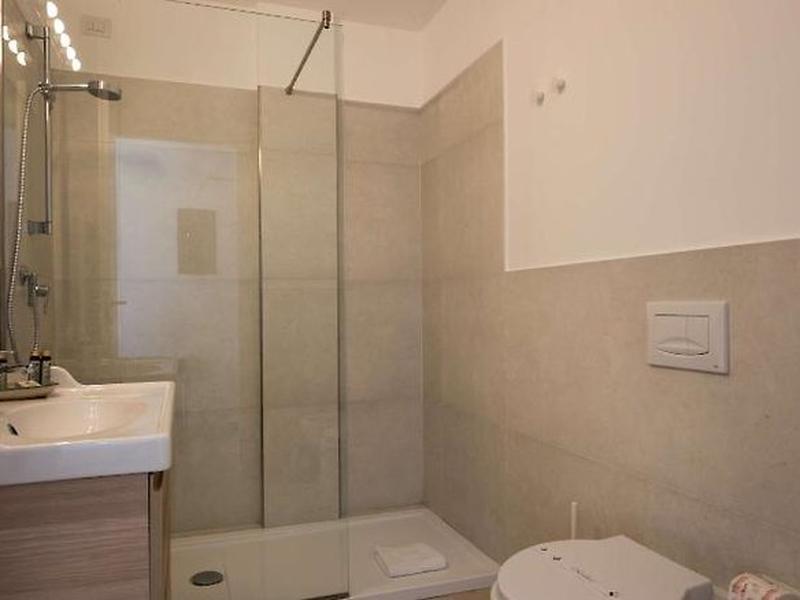 DAD99E4109C6E71461485C176A36F3F3