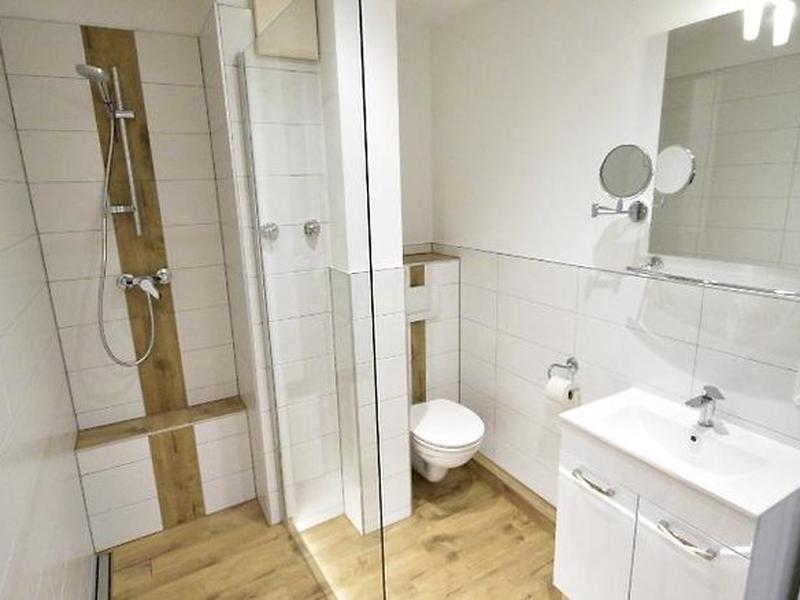 E98513759D7562DA068789133D3E6456