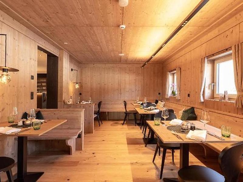 177863B28C1D2A8CB51810D56BDED783