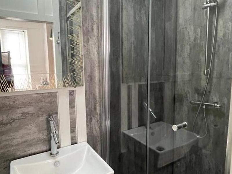 6B439DE00FD895ACE9B23C4FCB949330