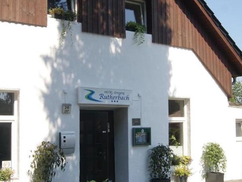 C1211103C0AD72ED0BFD738E08CB5422