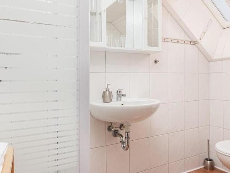 05E10B501367C8227F1F6A378E1784D2