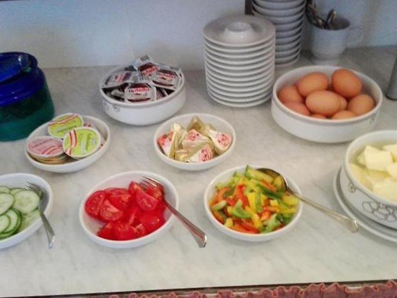 1CE583A0C0B639858B3B3462D3CC480F