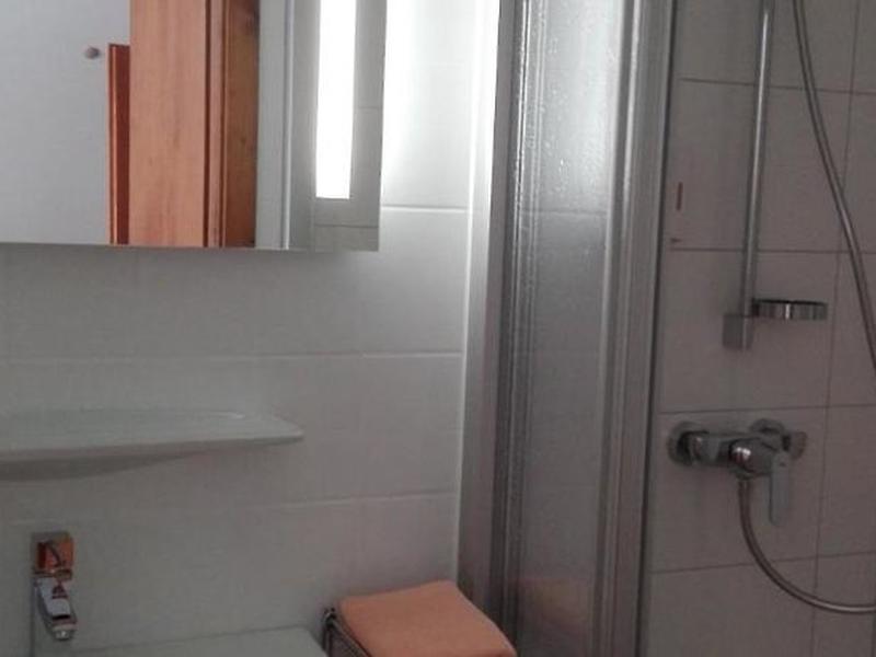 29CFC9EFDDD745A6660B51910E9A8D71