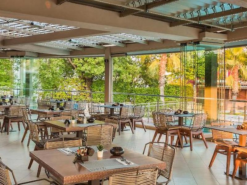 4E1A218F1A709FB07FF0B0BDB996443E