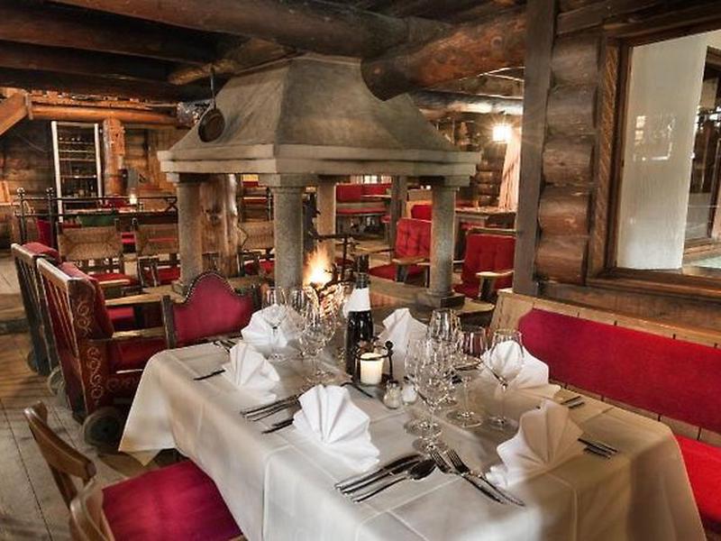 6EA853B9066A3A3511F49F3FF5748B1A