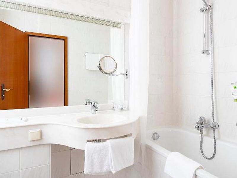 1D695A0272BFB571B97065242FAE4C60