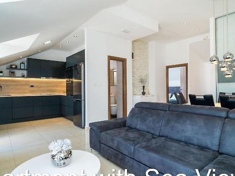 3DA2FFF42757659F0D506B23E8F83BBB