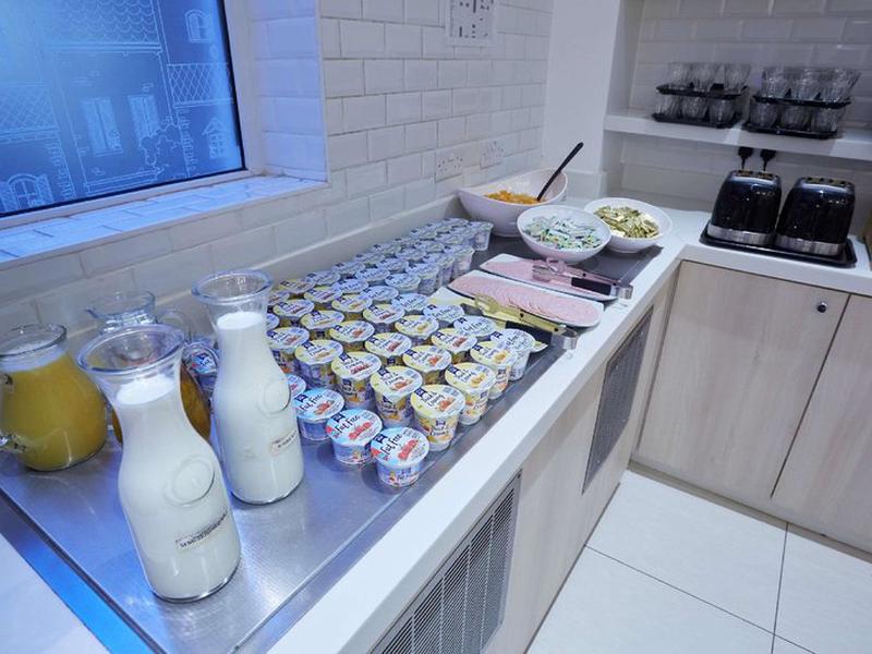 46841ED2FE5FD09B368E9AB9C6C8F1D8