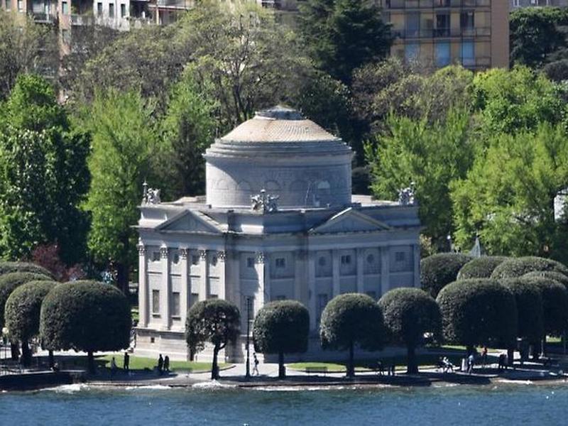 58E9DEABB075F4F84A87A46C173611F4