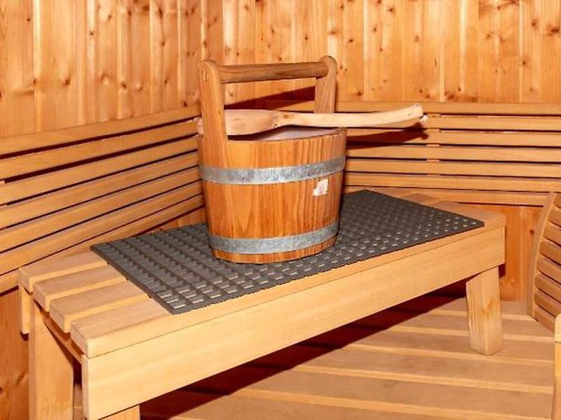 C679F6E6D8944AE695EAEEF87E653CFC