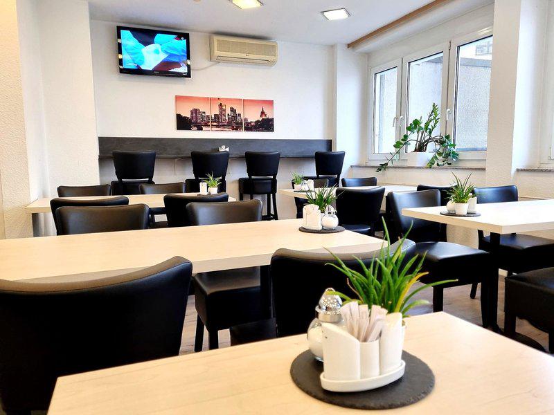 8777B0201952E08B1499D71EC5B4FBA9