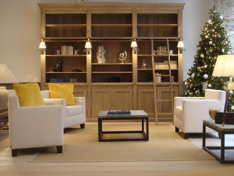 ECB1DEECD0B330E9471EFA19D4CC80B2