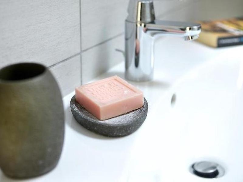 01AB6B82A6217842D52D1598B63672CA