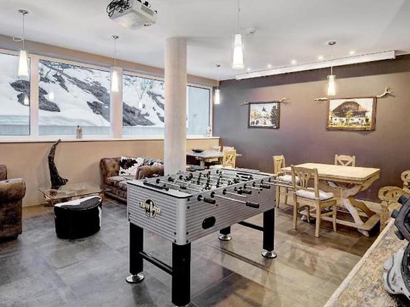 E10DD5B6B5D4BB94641F1F3636E085D1