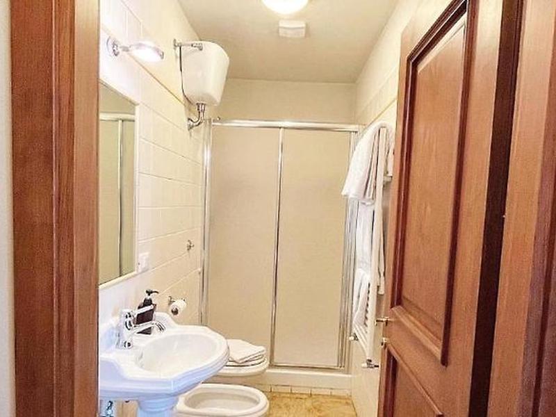 1E475558F1BB079C6F14A6B3B9568946