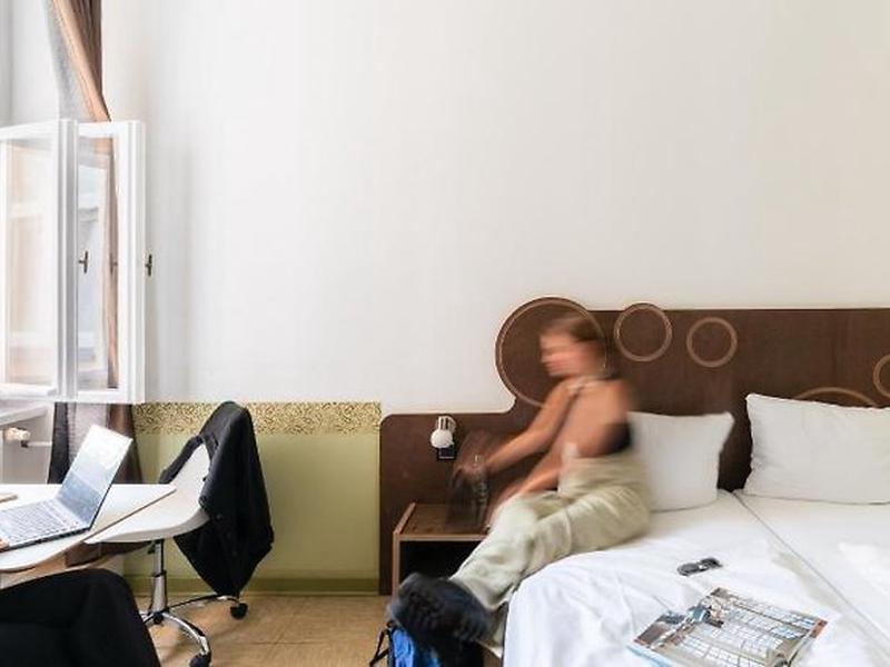 8F52B75128A7F8D2E0C1CCCC5079A9B4