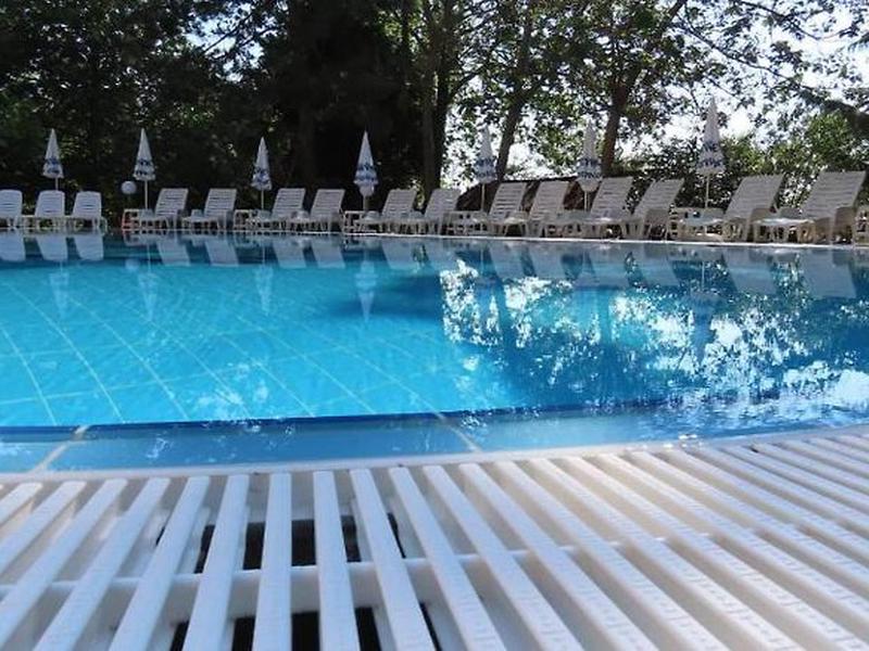 F4B1B6938726A3FDFF6B7741E4A9C942