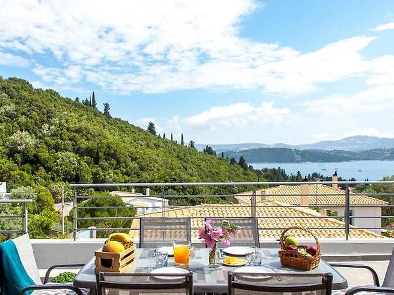 CE46F7F3E150FF56474256E835402C43