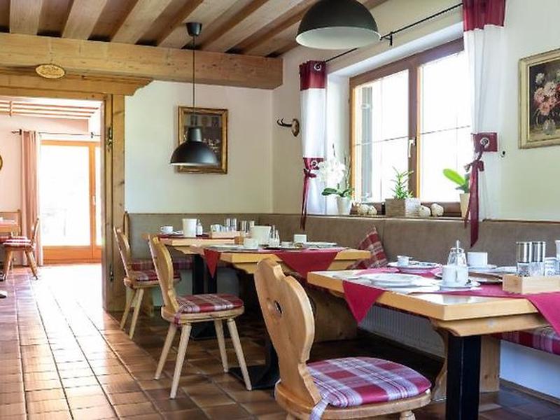 13892404E159B4403B84C5BCEB9D5A27