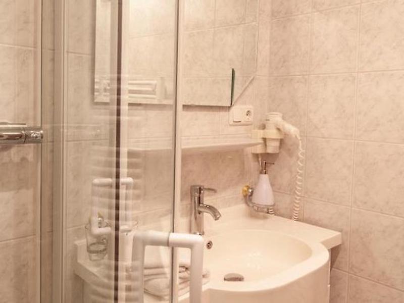 6AB9B6AEA8FA04B314663072C7961111