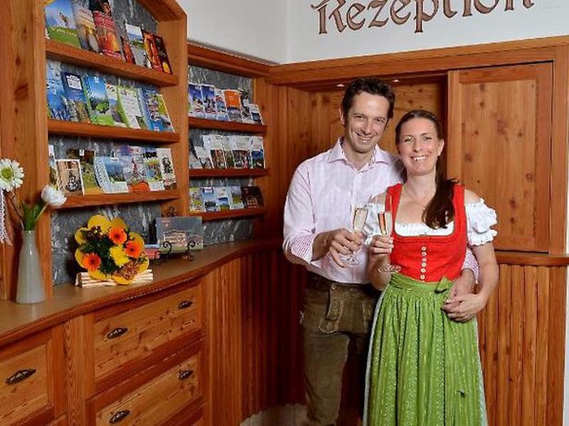 2FAC379AE61AB8D8575944C580FAF515